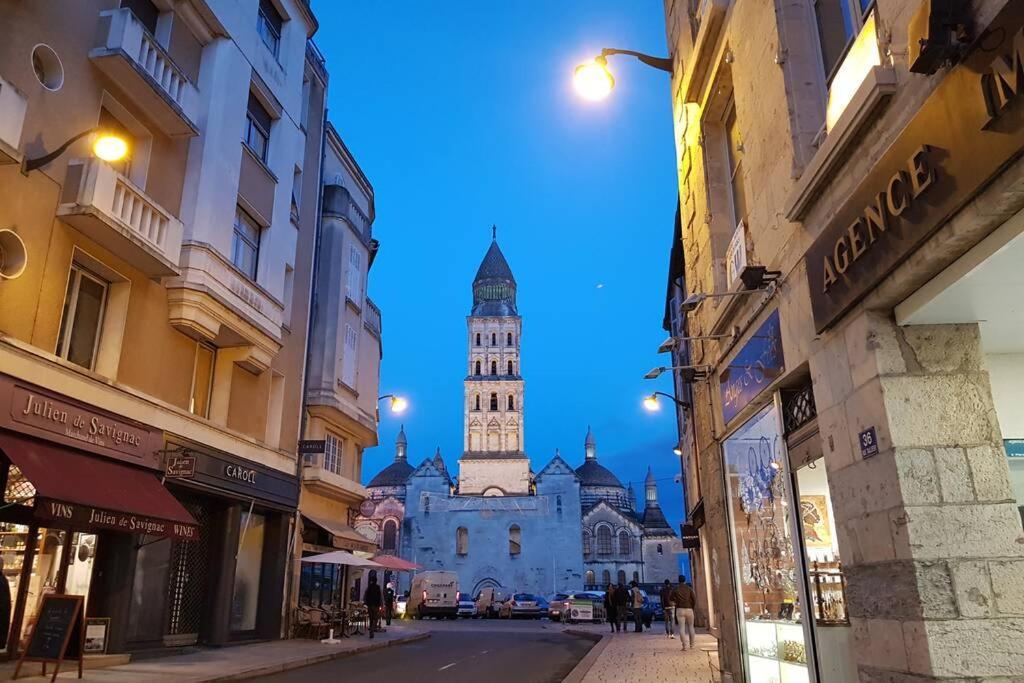 Superbe Loft T4 De 96 M2 Au Coeur Perigueux Daire Dış mekan fotoğraf