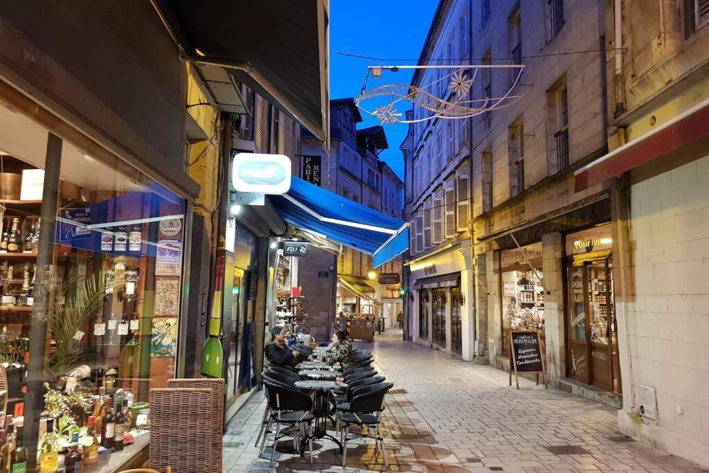 Superbe Loft T4 De 96 M2 Au Coeur Perigueux Daire Dış mekan fotoğraf